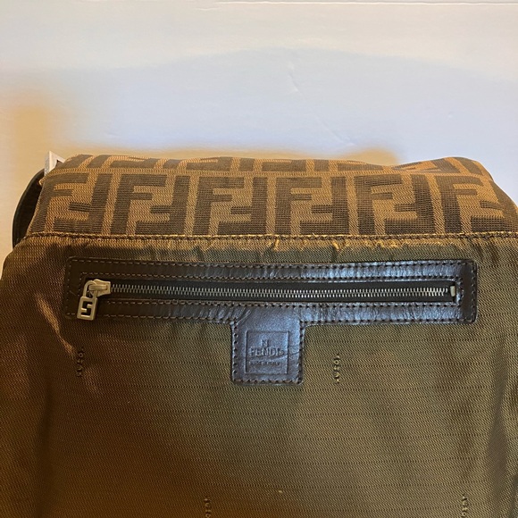 Fendi Zucca Mamma Bucket Brown - Picture 8 of 8